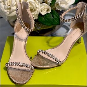 Beautiful Gold Rhinestone Antonio Melani Open-toe heel Sandals